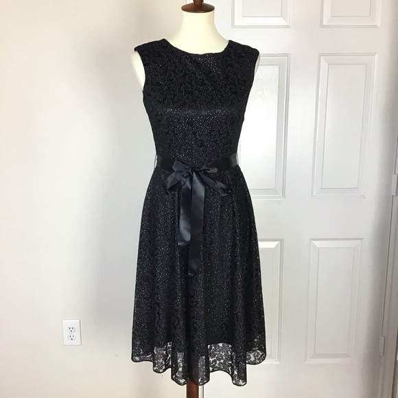 Tahari Lace Dress Midi Sleeveless Black Size 4 NWT - Picture 2 of 6